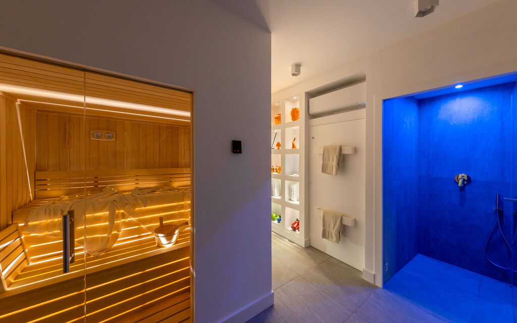 Villa Sorrentino: Activities, Building Exterior, Facilities, Garden, Pool, Spring, Summer, Wellness