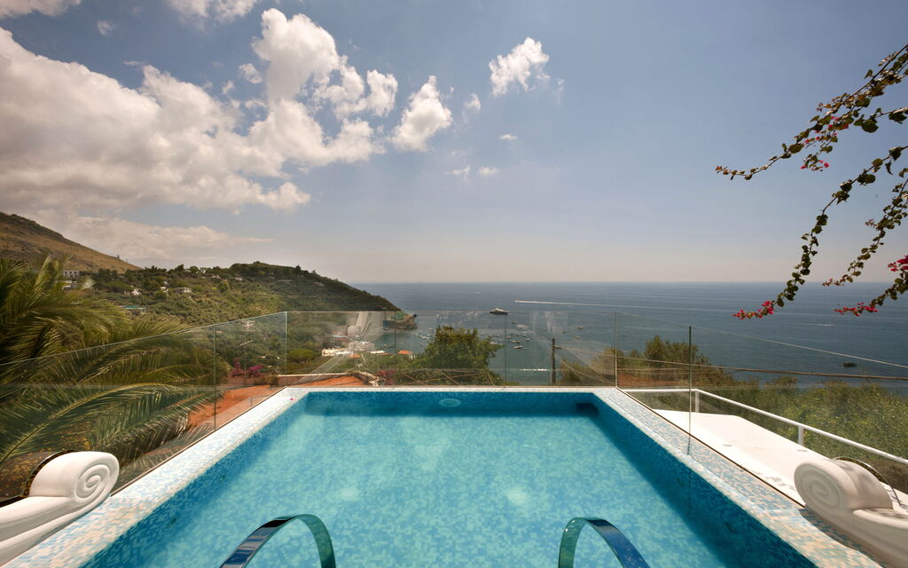 Villa Nereide: Building Exterior, Pool, Spring, Summer