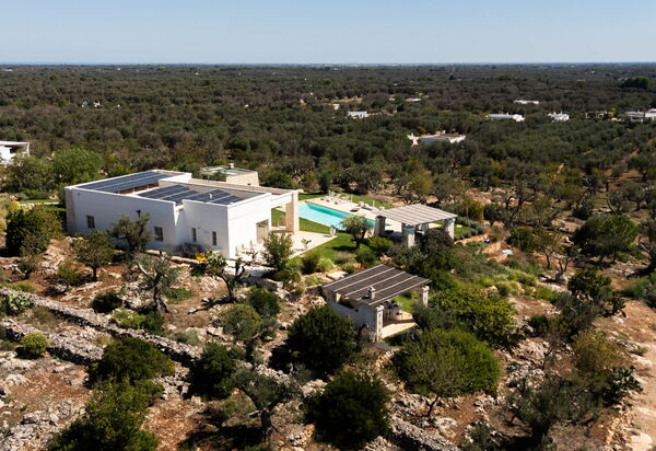 Lamia Degli Ulivi: Amenities, Building Exterior, Facilities, Outdoor, Pool, Spring, Summer