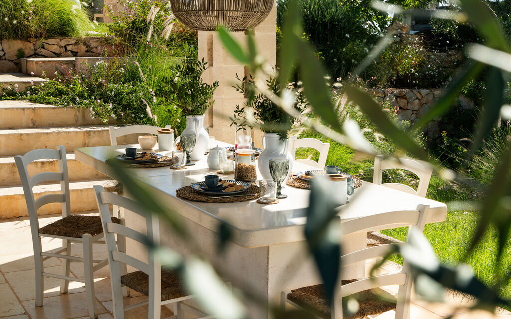 Lamia Degli Ulivi: Amenities, Building Exterior, Facilities, Outdoor, Pool, Spring, Summer