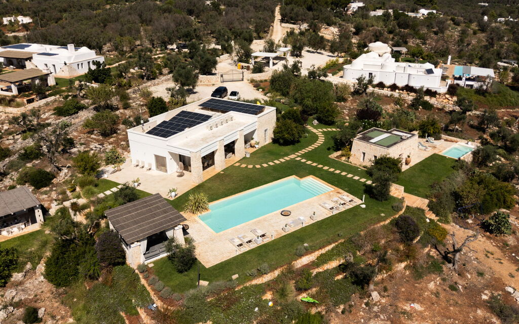 Lamia Degli Ulivi: Amenities, Building Exterior, Facilities, Outdoor, Pool, Spring, Summer