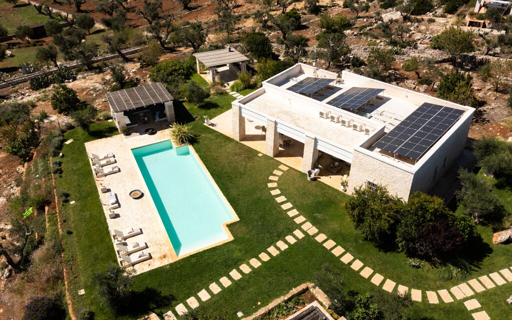 Lamia Degli Ulivi: Amenities, Building Exterior, Facilities, Outdoor, Pool, Spring, Summer