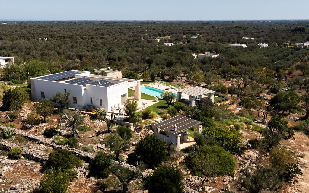 Lamia Degli Ulivi: Amenities, Building Exterior, Facilities, Outdoor, Pool, Spring, Summer