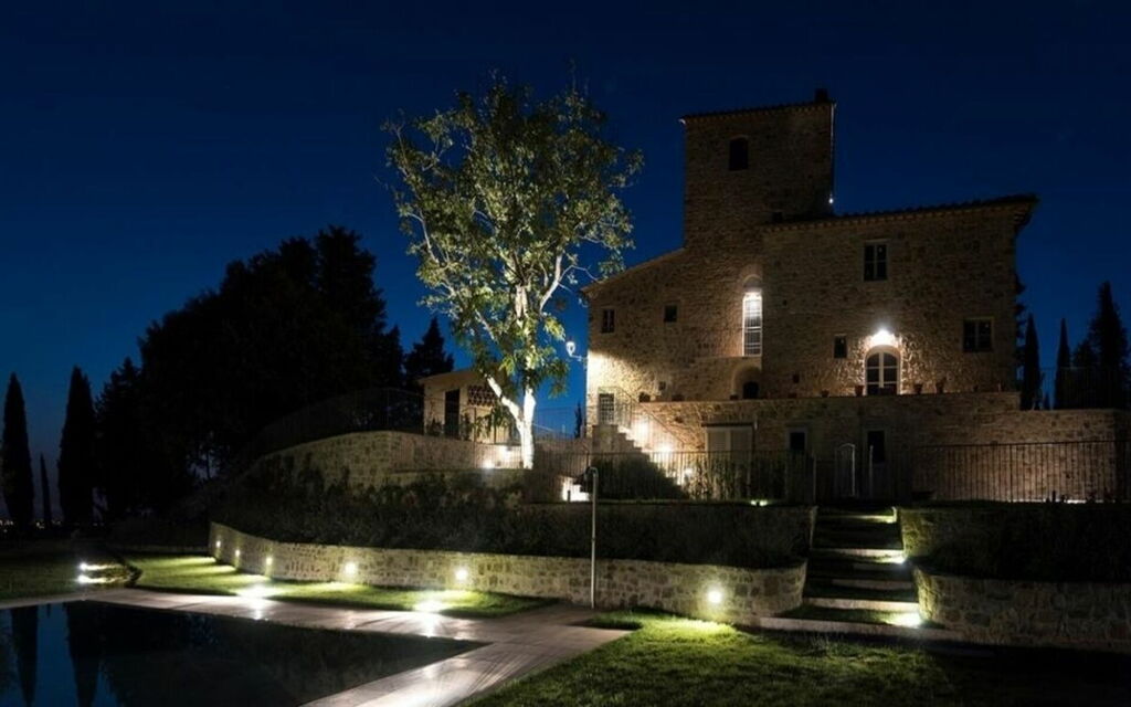 Villa Torre Merla: all'aperto, Balcone / Terrazza / Patio, Caratteristiche, Estate, Esterni, Piscina, Primavera, Servizi, Vista Panoramica
