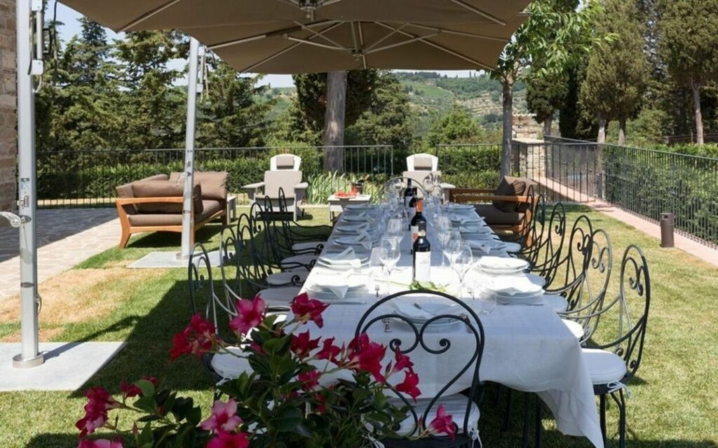 Villa Torre Merla: all'aperto, Balcone / Terrazza / Patio, Caratteristiche, Estate, Esterni, Piscina, Primavera, Servizi, Vista Panoramica