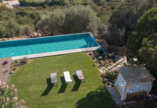Villa Rosmarino: Attività, Balcone / Terrazza / Patio, Benessere, Caratteristiche, Estate, Esterni, Piscina, Primavera