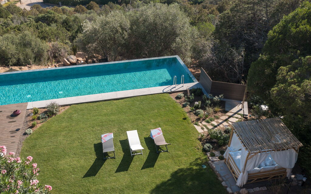 Villa Rosmarino: Attività, Balcone / Terrazza / Patio, Benessere, Caratteristiche, Estate, Esterni, Piscina, Primavera
