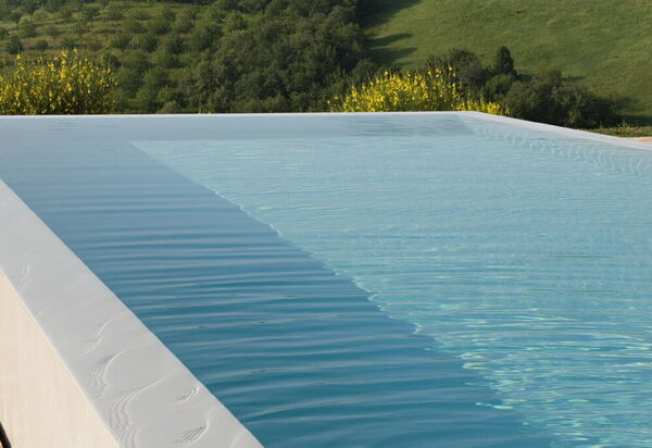 Villa Paride: Attività, Balcone / Terrazza / Patio, Benessere, Estate, Esterni, Giardino, Persone, Piscina, Primavera, Servizi, Vista Panoramica
