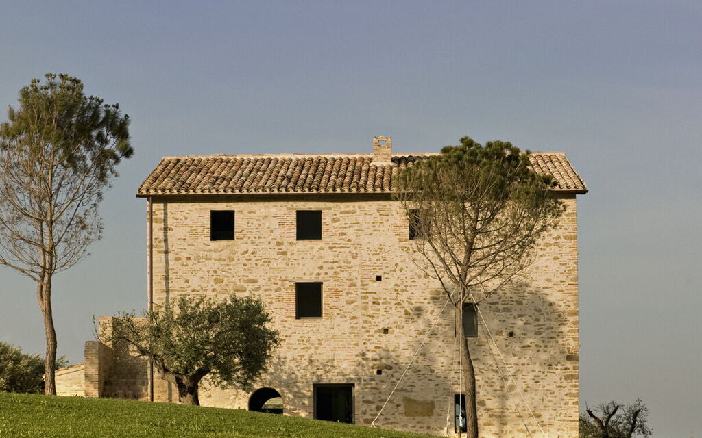 Villa Paride: Attività, Balcone / Terrazza / Patio, Benessere, Estate, Esterni, Giardino, Persone, Piscina, Primavera, Servizi, Vista Panoramica