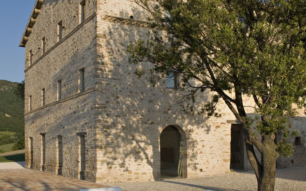 Villa Paride: Attività, Balcone / Terrazza / Patio, Benessere, Estate, Esterni, Giardino, Persone, Piscina, Primavera, Servizi, Vista Panoramica