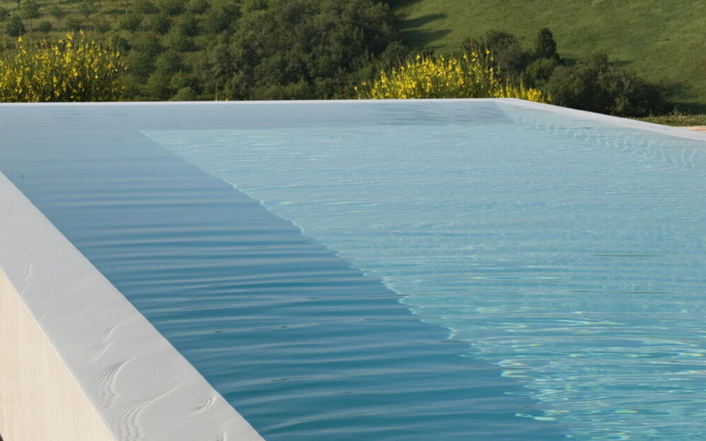 Villa Paride: Attività, Balcone / Terrazza / Patio, Benessere, Estate, Esterni, Giardino, Persone, Piscina, Primavera, Servizi, Vista Panoramica