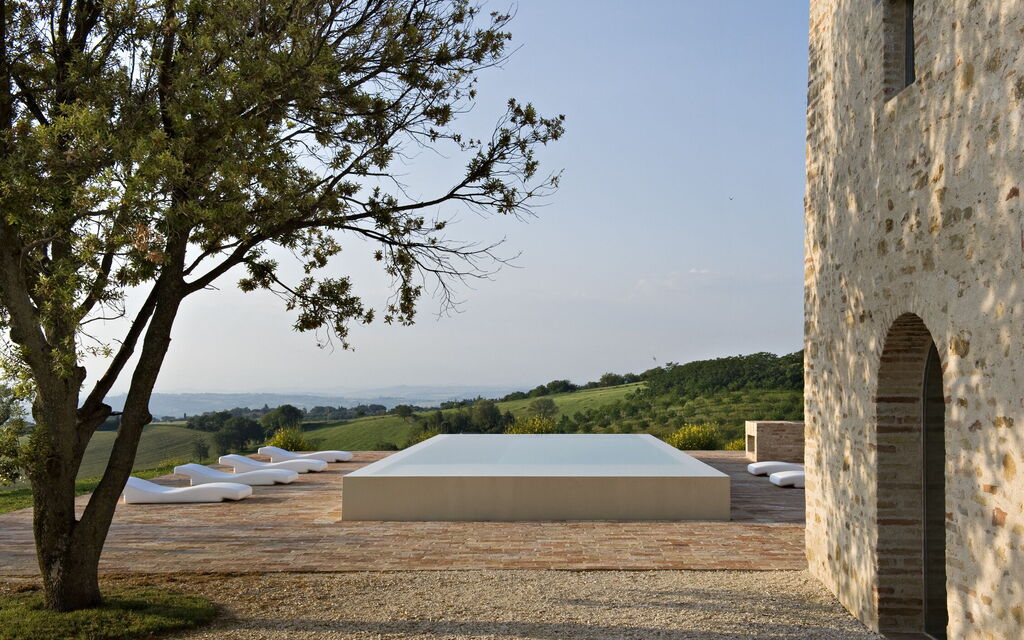 Villa Paride: Attività, Balcone / Terrazza / Patio, Benessere, Estate, Esterni, Giardino, Persone, Piscina, Primavera, Servizi, Vista Panoramica