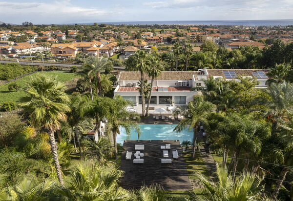 Villa Palmetta: Activities, Amenities, Building Exterior, Garden, Main Entrance, Pool, Spring, Summer, Wellness