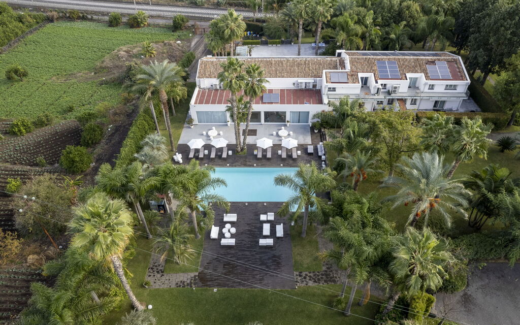 Villa Palmetta: Activities, Amenities, Building Exterior, Garden, Main Entrance, Pool, Spring, Summer, Wellness