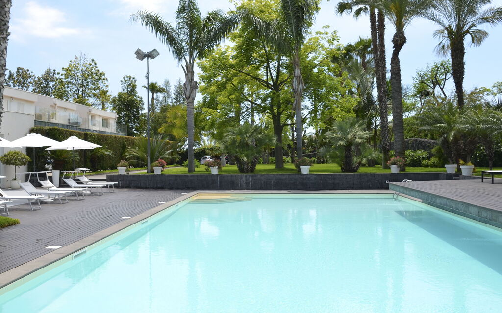 Villa Palmetta: Activities, Amenities, Building Exterior, Garden, Main Entrance, Pool, Spring, Summer, Wellness