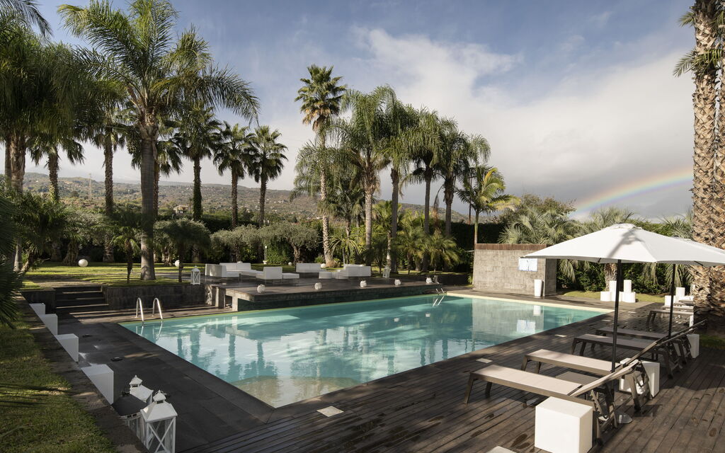 Villa Palmetta: Activities, Amenities, Building Exterior, Garden, Main Entrance, Pool, Spring, Summer, Wellness