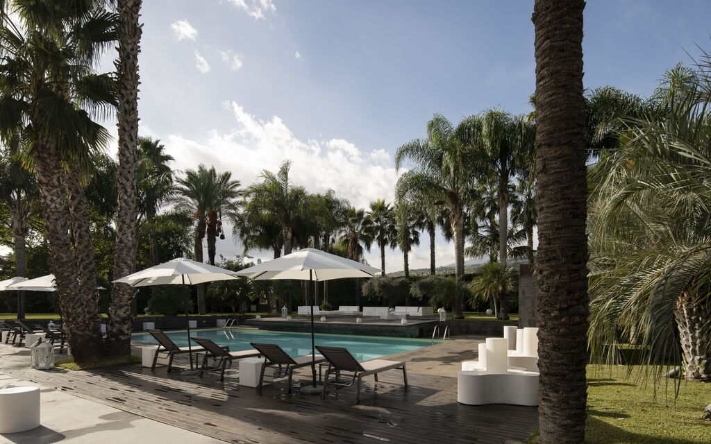 Villa Palmetta: Activities, Amenities, Building Exterior, Garden, Main Entrance, Pool, Spring, Summer, Wellness