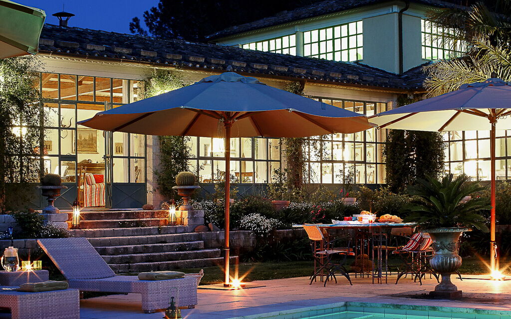 Villa Naxos: Attività, Balcone / Terrazza / Patio, Benessere, Caratteristiche, Entrata Principale, Estate, Esterni, Giardino, Persone, Piscina, Primavera, Servizi