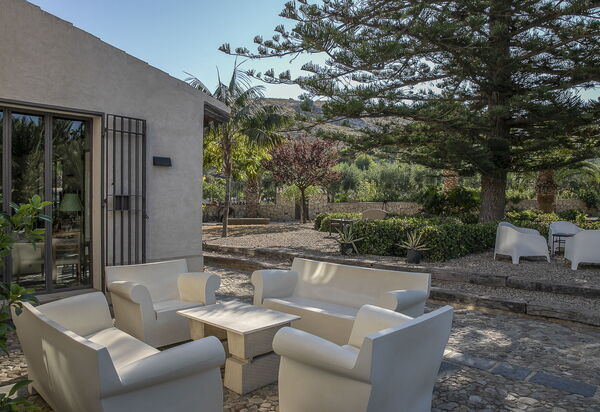 Villa Lanterna: Activities, Amenities, Balcony / Terrace / Patio, Building Exterior, Living Room, Pool, Room Detail, Spring, Summer