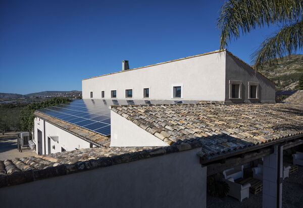 Villa Lanterna: Activities, Amenities, Balcony / Terrace / Patio, Building Exterior, Living Room, Pool, Room Detail, Spring, Summer