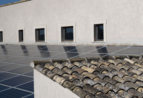 Villa Lanterna: Activities, Amenities, Balcony / Terrace / Patio, Building Exterior, Living Room, Pool, Room Detail, Spring, Summer