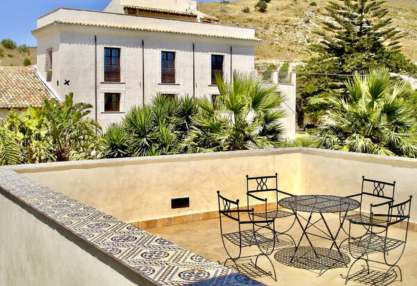 Villa Lanterna: Activities, Amenities, Balcony / Terrace / Patio, Building Exterior, Living Room, Pool, Room Detail, Spring, Summer