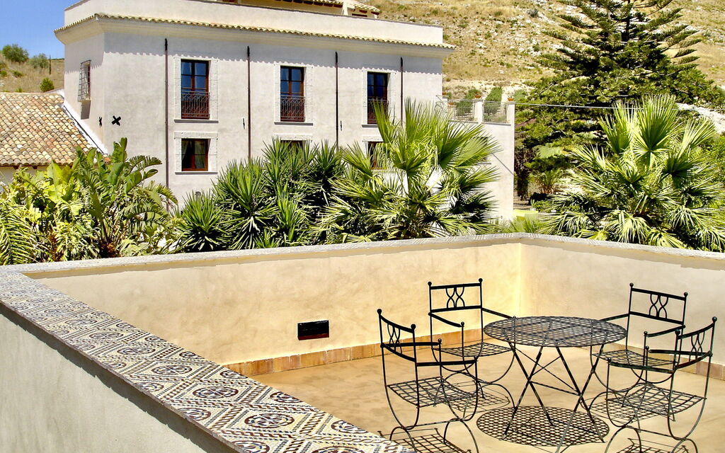 Villa Lanterna: Activities, Amenities, Balcony / Terrace / Patio, Building Exterior, Living Room, Pool, Room Detail, Spring, Summer