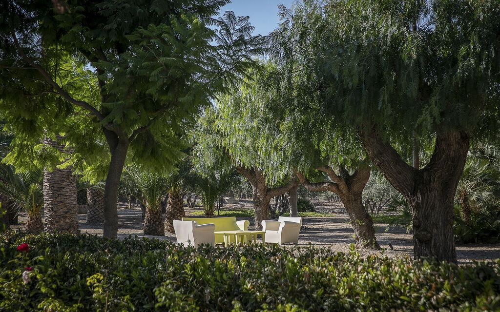 Villa Lanterna: Activities, Amenities, Balcony / Terrace / Patio, Building Exterior, Living Room, Pool, Room Detail, Spring, Summer