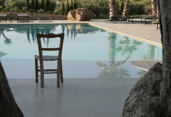 Villa Nativa: Activities, Amenities, Balcony / Terrace / Patio, Building Exterior, Garden, Main Entrance, People, Pool, Spring, Summer