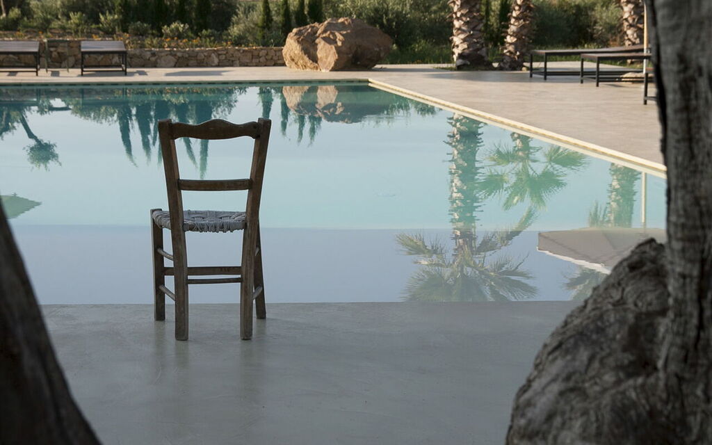 Villa Nativa: Activities, Amenities, Balcony / Terrace / Patio, Building Exterior, Garden, Main Entrance, People, Pool, Spring, Summer