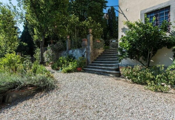 Villa Del Mosaico: Activities, Building Exterior, Garden, Spring, Summer