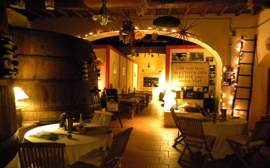 Villa Del Mosaico: Activities, Building Exterior, Garden, Spring, Summer