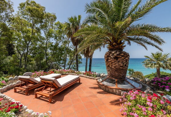 Villa Sardinia Star