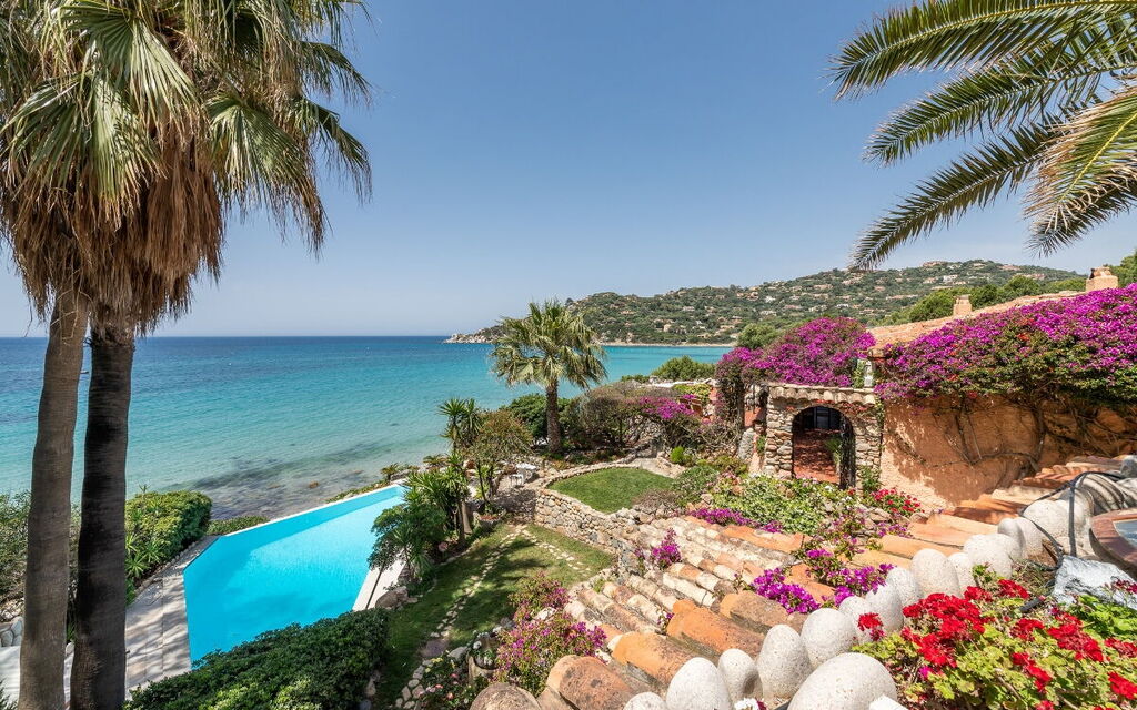 Villa Sardinia Star