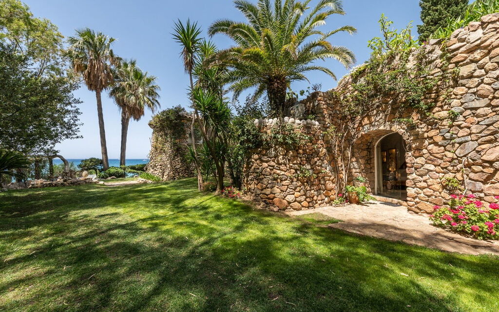 Villa Sardinia Star