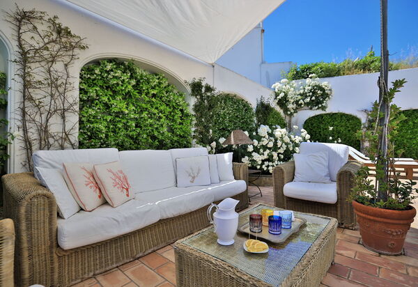 Villa Gilli: Amenities, Building Exterior, Outdoor, Spring, Summer