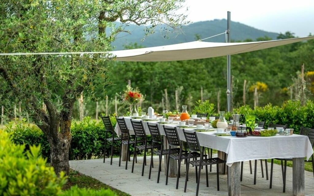 Villa Barberino: Attività, Autunno, Balcone / Terrazza / Patio, Caratteristiche, Estate, Esterni, Giardino, Piscina, Primavera