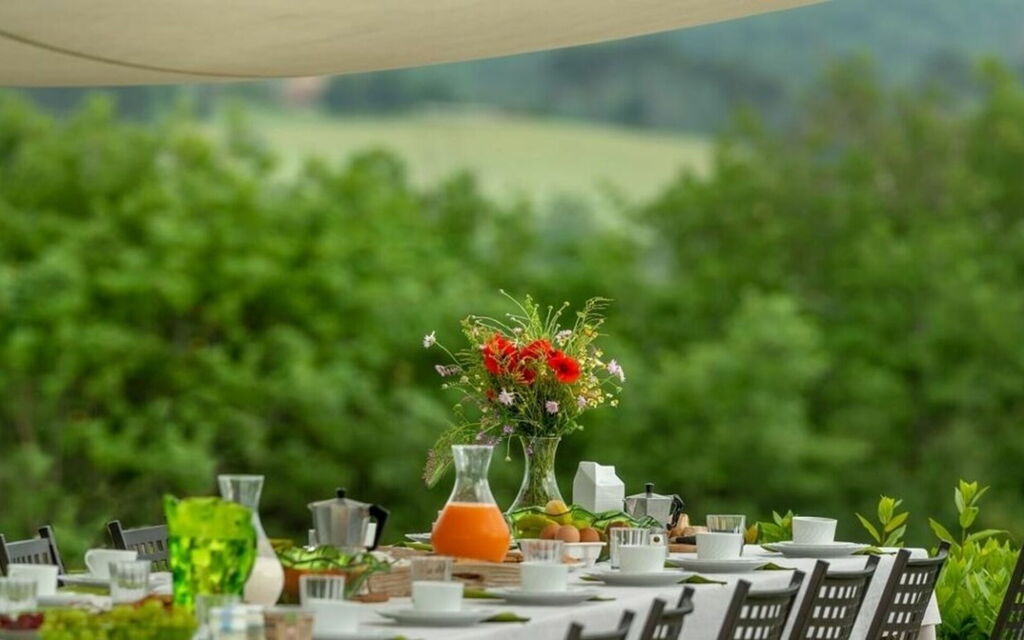 Villa Barberino: Attività, Autunno, Balcone / Terrazza / Patio, Caratteristiche, Estate, Esterni, Giardino, Piscina, Primavera