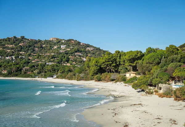 Villa Torretta Pied Dans L'eau: Activities, Amenities, Balcony / Terrace / Patio, Building Exterior, Garden, Main Entrance, Spring, Summer