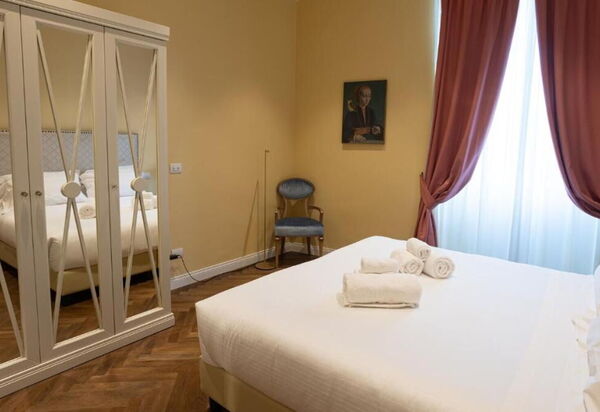 Torrigiani Licio Quattro: Bathroom, Dining Room, Kitchen, Living Room, Main Entrance, Spring, Summer