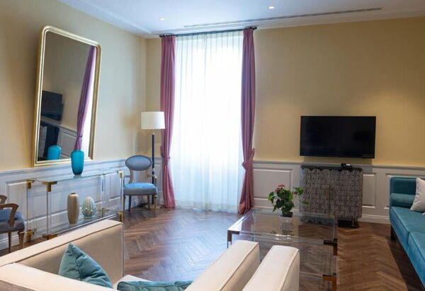 Torrigiani Licio Quattro: Bathroom, Dining Room, Kitchen, Living Room, Main Entrance, Spring, Summer