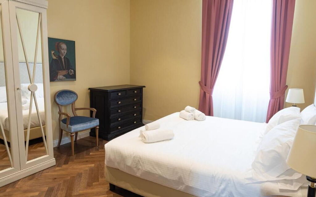 Torrigiani Licio Quattro: Bathroom, Dining Room, Kitchen, Living Room, Main Entrance, Spring, Summer