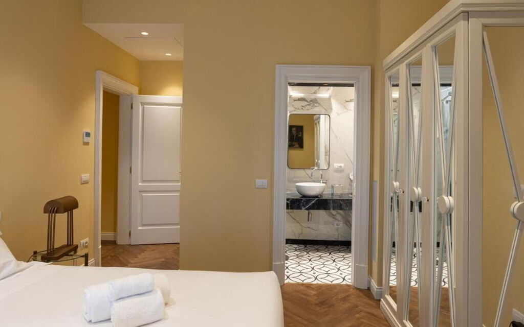 Torrigiani Licio Quattro: Bathroom, Dining Room, Kitchen, Living Room, Main Entrance, Spring, Summer