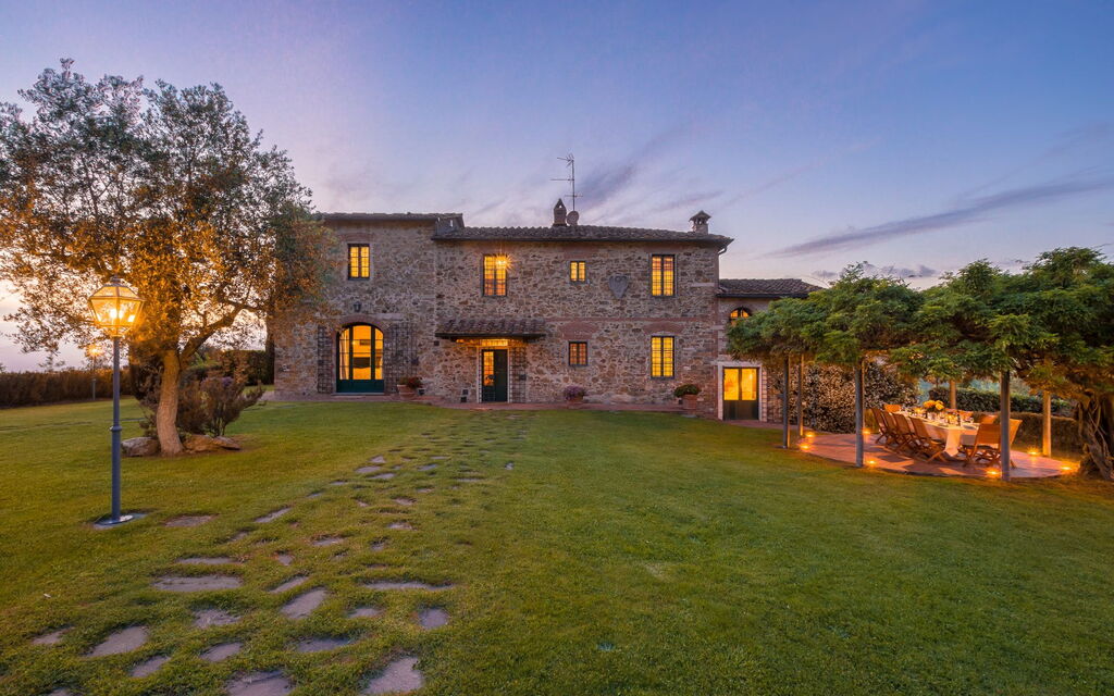 Villa Alvisi: Attività, Balcone / Terrazza / Patio, Benessere, Caratteristiche, Entrata Principale, Estate, Esterni, Giardino, Piscina, Primavera