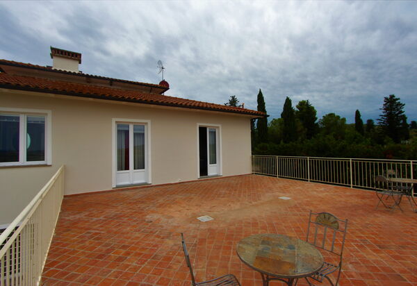 Villa Light: Activities, Amenities, Balcony / Terrace / Patio, Building Exterior, Garden, Pool, Spring, Summer, Wellness