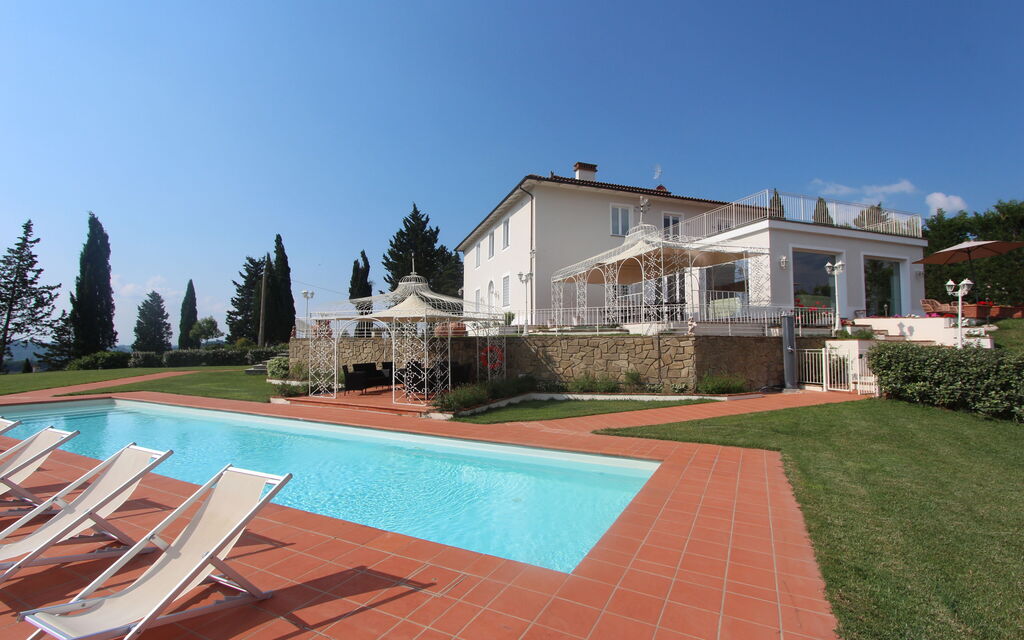 Villa Light: Activities, Amenities, Balcony / Terrace / Patio, Building Exterior, Garden, Pool, Spring, Summer, Wellness