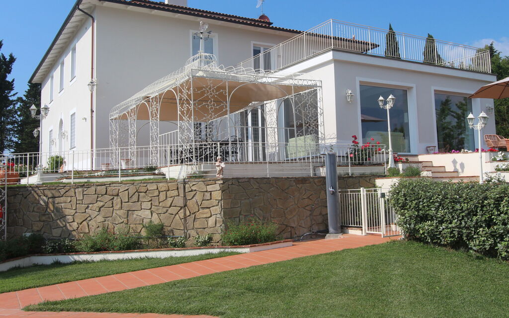 Villa Light