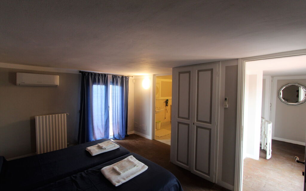 Villa Light