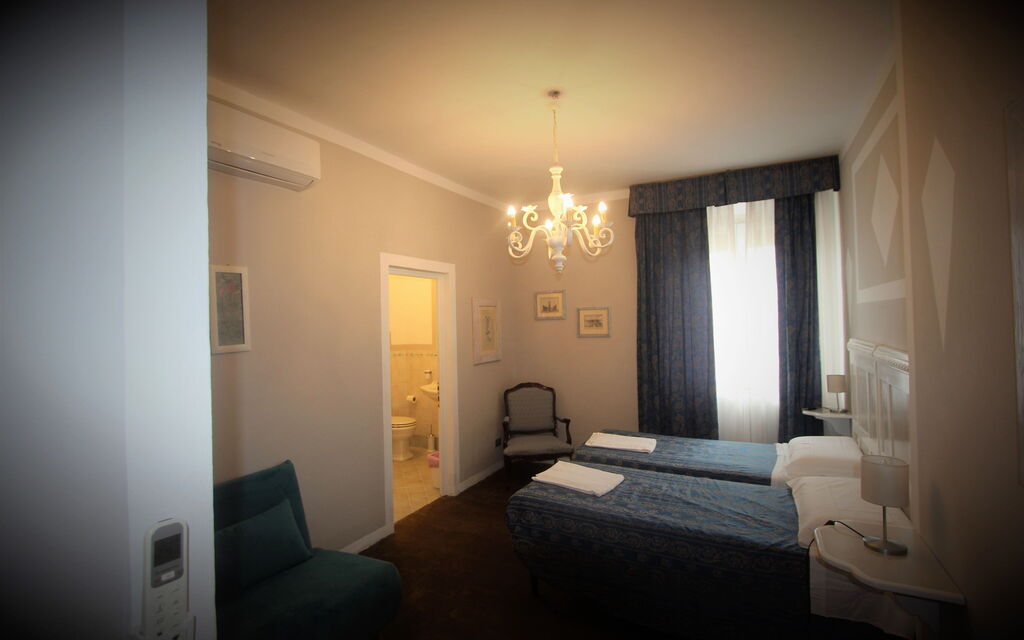Villa Light