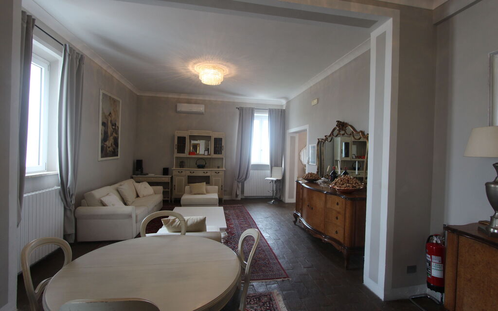 Villa Light